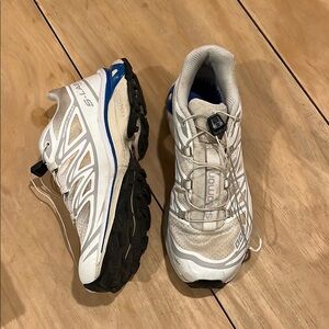 Salomon Men's White and Blue Trail Running Shoes